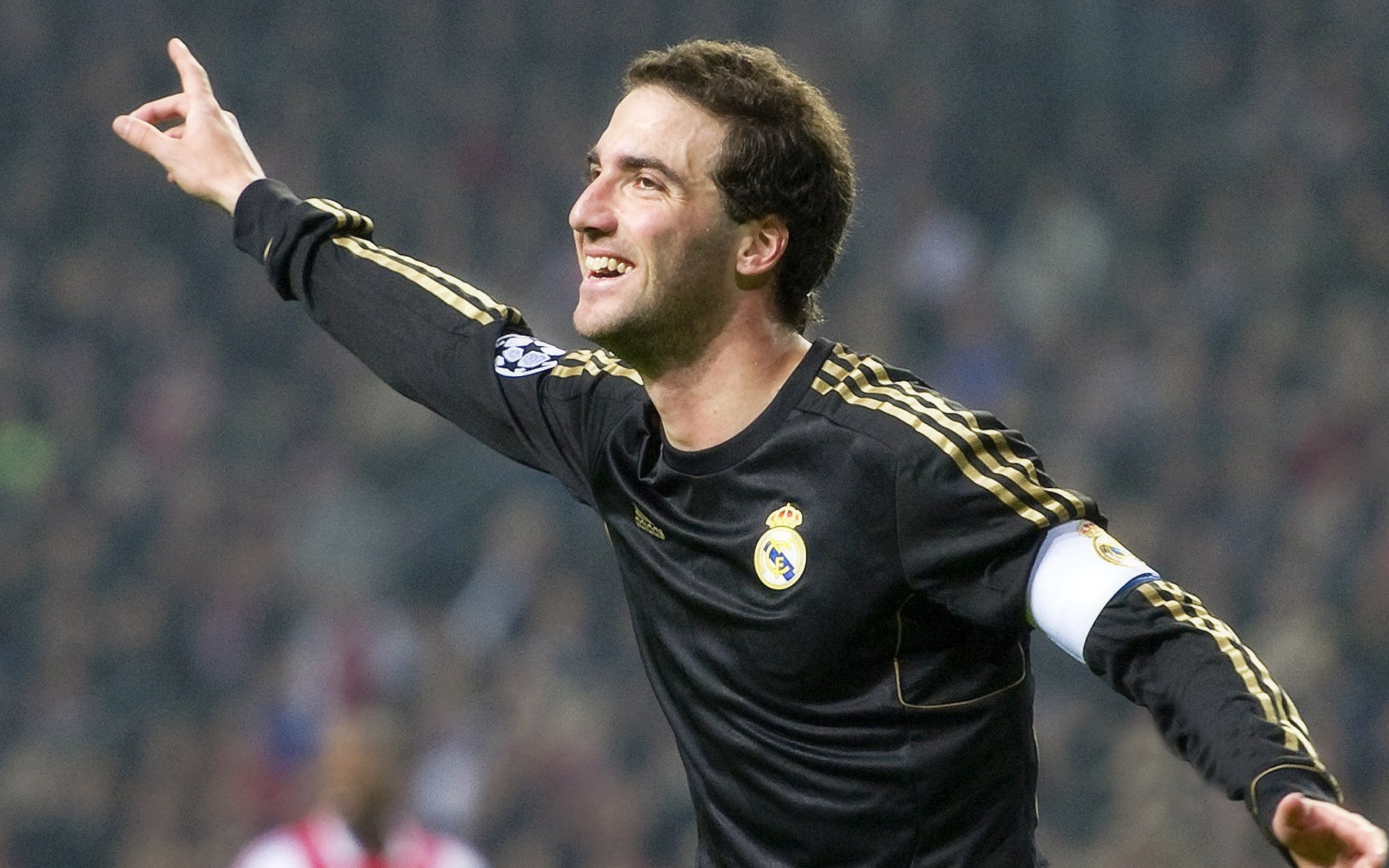 欧洲杯变阵出奇：战术创新引领足球新风潮！，欧洲杯详解